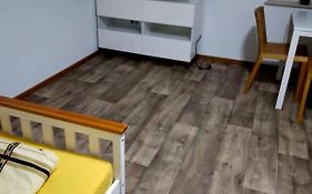 Ferien- Oder Monteurwohnung Stadtnah!